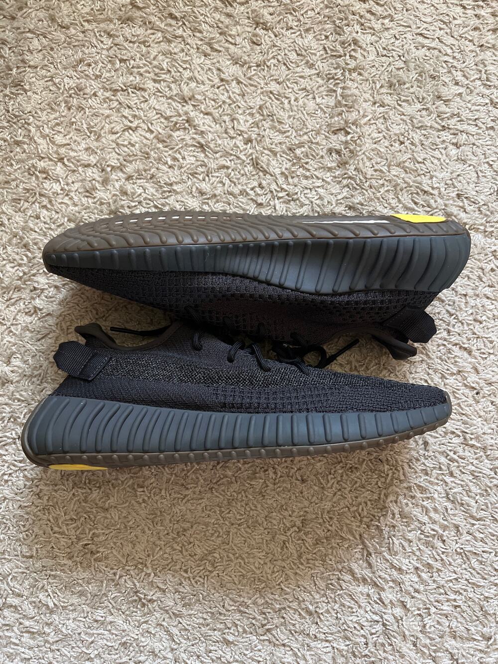 Adidas Yeezy Boost 350 V2 Low Cinder Non-Refelctive Size 11.5 US Men’s
